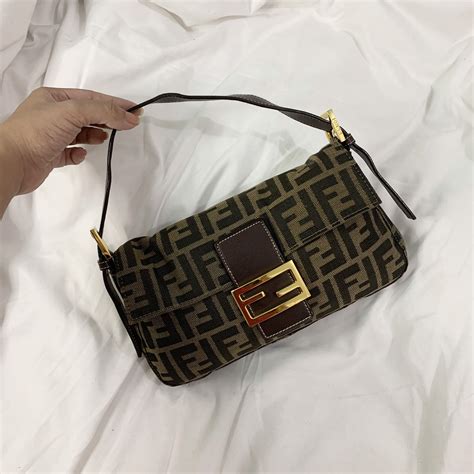 fendi bag baguette mini